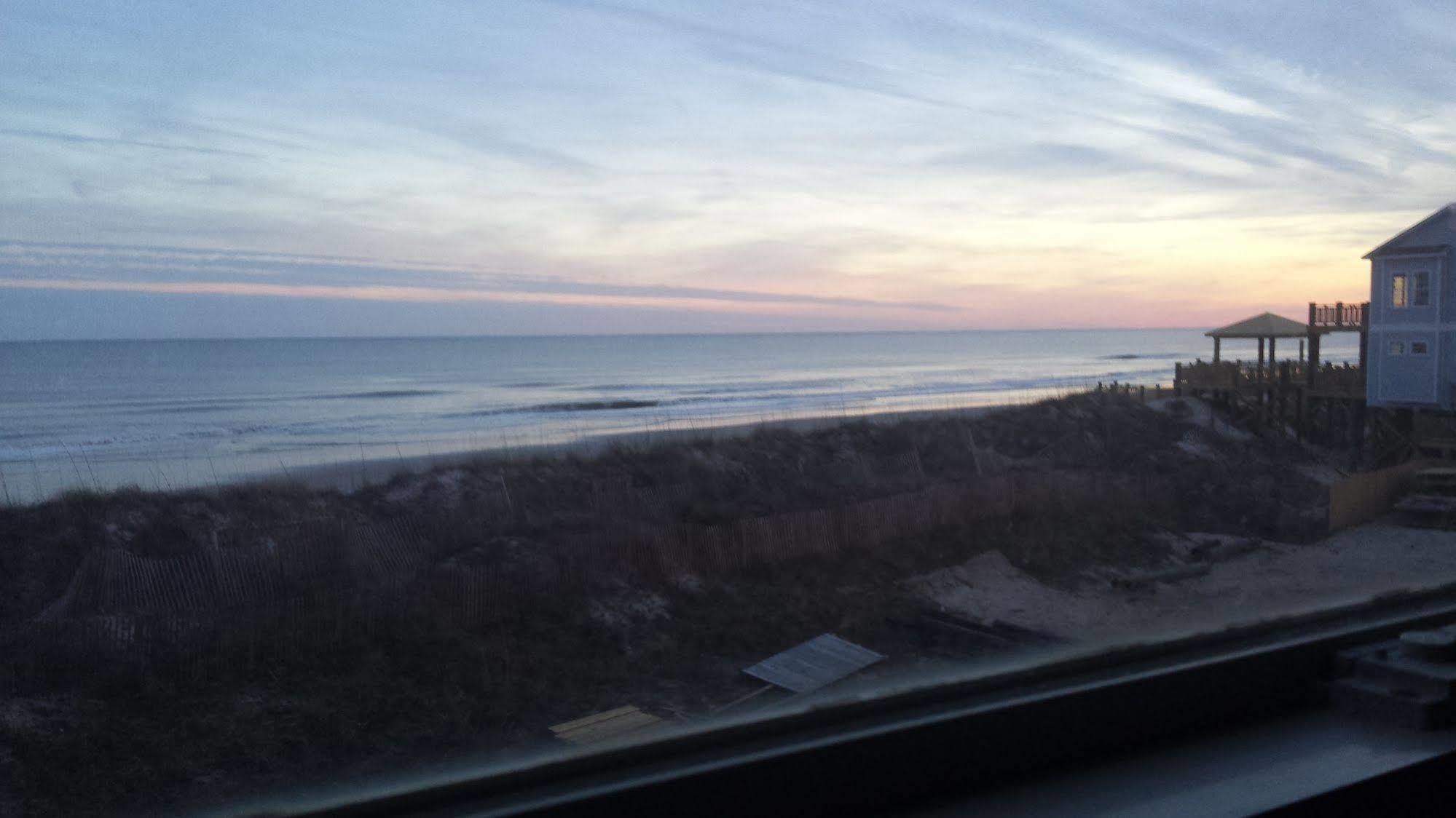 Seaview Pier And Motel North Topsail Beach Eksteriør billede